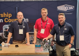 KMX junto a Dixon Valve en Conexpo 2023.
